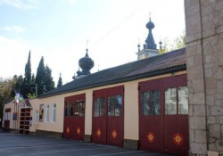 105