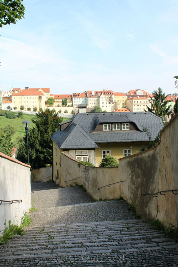 dostoprimechatelnosti-pragi (1)
