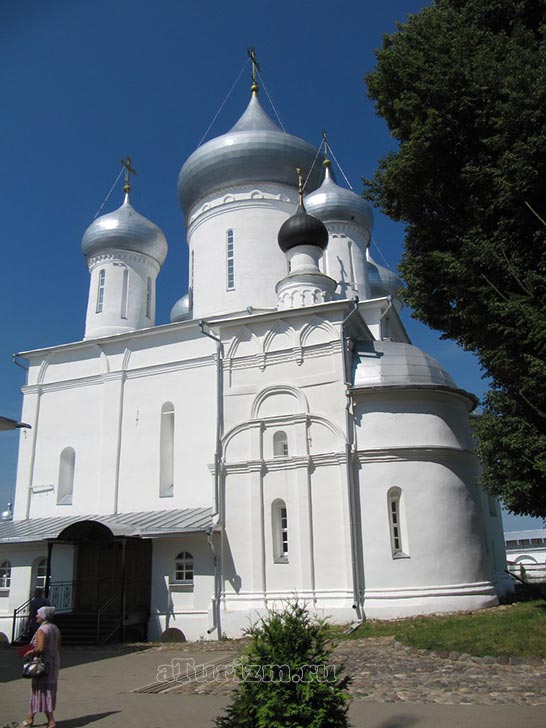 Никитский монастырь фото