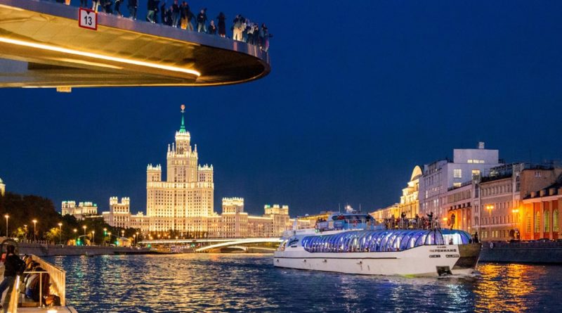 Преимущества круизов и прогулок по Москве-реке